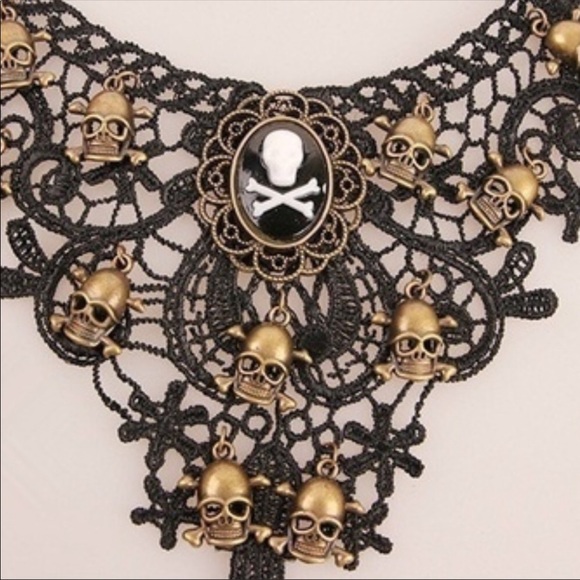 Black Lace Cameo Skull Steampunk Collar Necklace - Picture 3 of 5